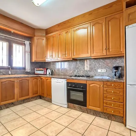 Villa Fuster - Plusholidays *