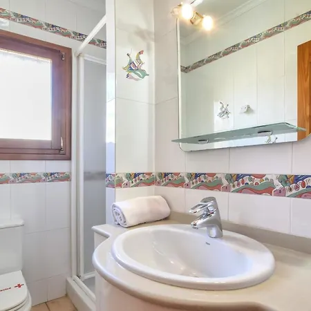 Fuster - Plusholidays