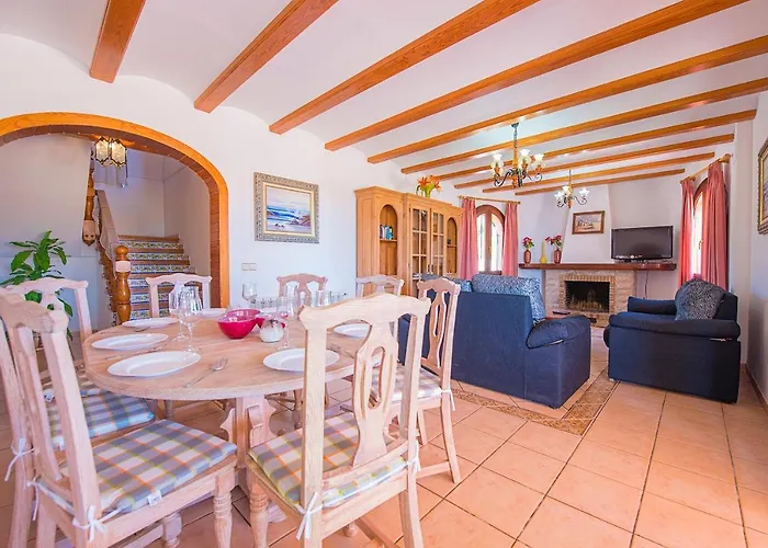 Fuster - Plusholidays Villa