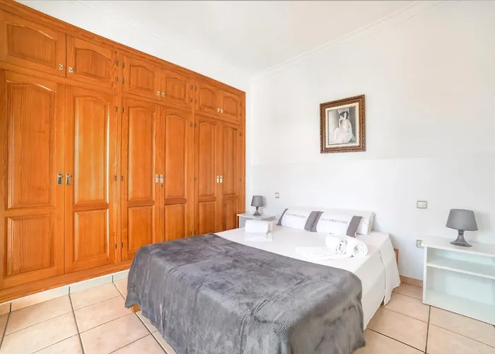 Fuster - Plusholidays Villa